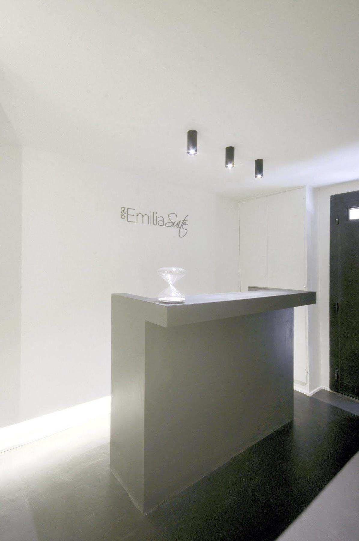 Emilia Suite Design Modena Buitenkant foto